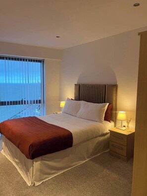 Apartment | 2 bedrooms, iron/ironing board, free WiFi, bed sheets - Apartmentsleeps5-city-tv-wifi-seaview (Liverpool)