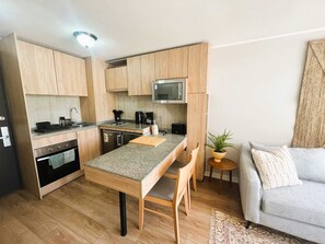 Fridge, microwave, oven, stovetop