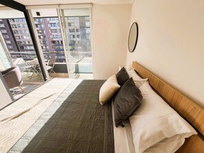 2 bedrooms, iron/ironing board, WiFi, bed sheets - HOM I Excelente Ubicacion Calle SantaRosa Parking (Santiago)