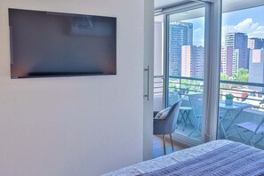 1 chambre, fer et planche à repasser, Wi-Fi, draps fournis