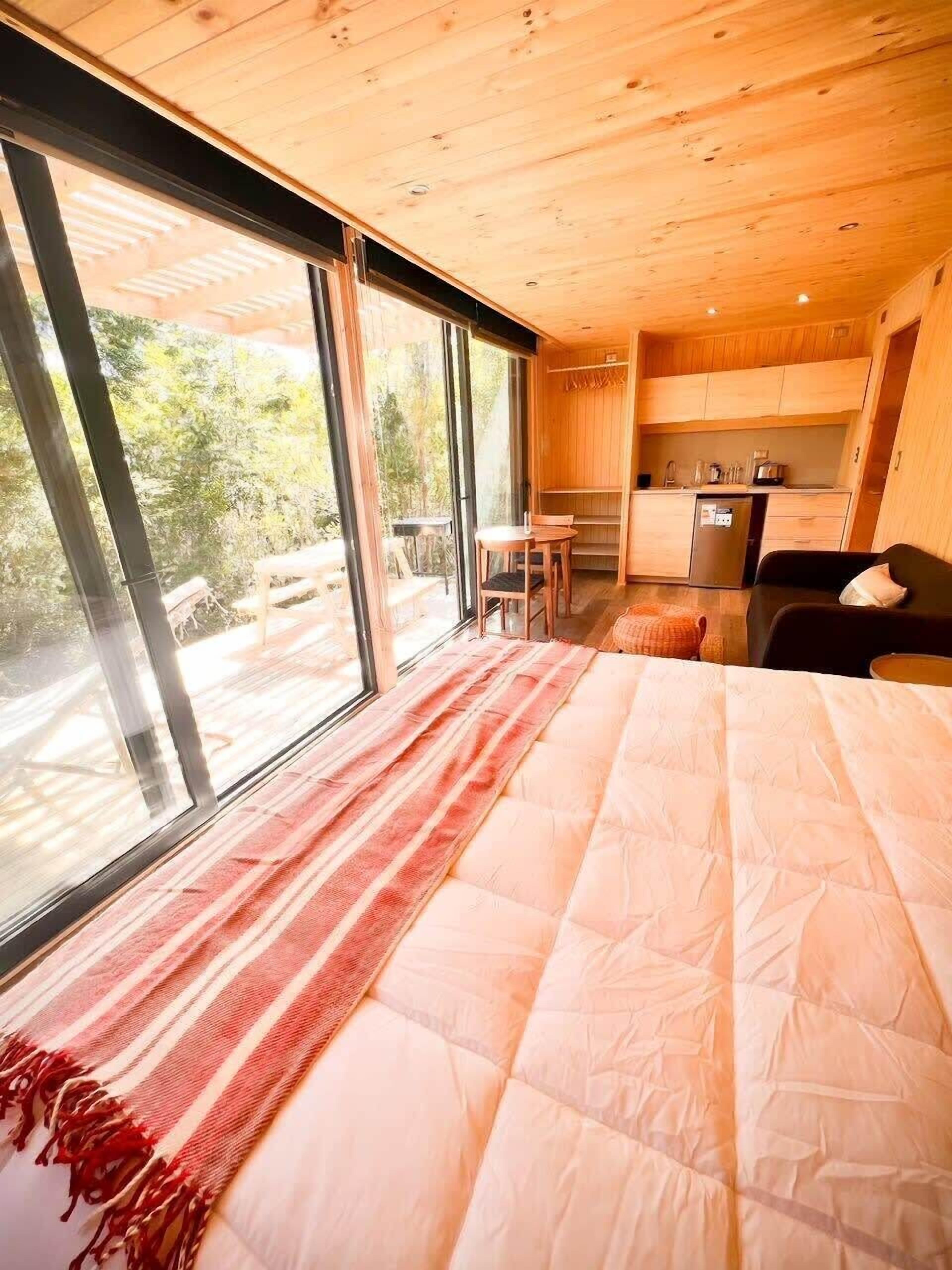 1 habitación, internet y ropa de cama 