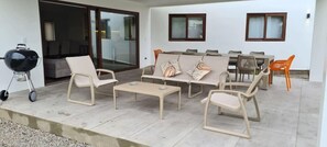 Outdoor dining - HOM | Casa en Alto Lomas a 3 min de Marbella. (Maitencillo)