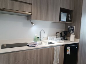 Fridge, microwave, oven, stovetop - HOM I Estudio Céntrico I A pasos del Mall I Wifi (Antofagasta)