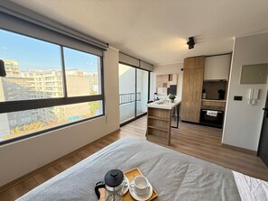 Desk, iron/ironing board, WiFi, bed sheets