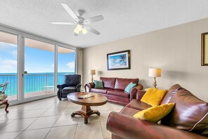 Living area - Majestic Beach Towers 2-801 (Panama City Beach)