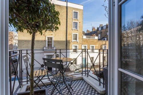 Spectacular 4 Bed House, Pimlico