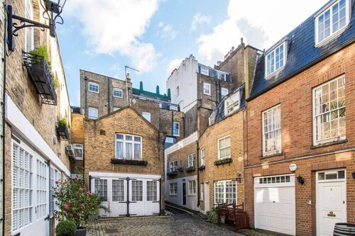 3 Bedroom Mews House - Marble Arch