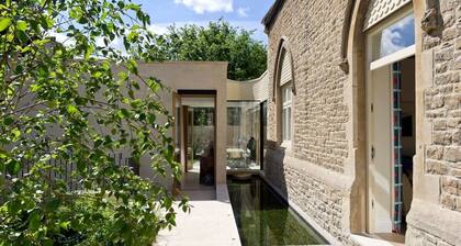 5 Bed House w/ Indoor Pool, Sauna & Private Garden - Fulham