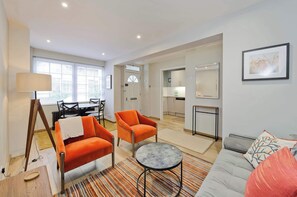 Casa (2 Bedrooms) | Interior