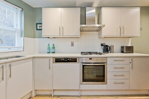 House (2 Bedrooms) | Interior - 2 Bedroom Mews House, Marble Arch (London)