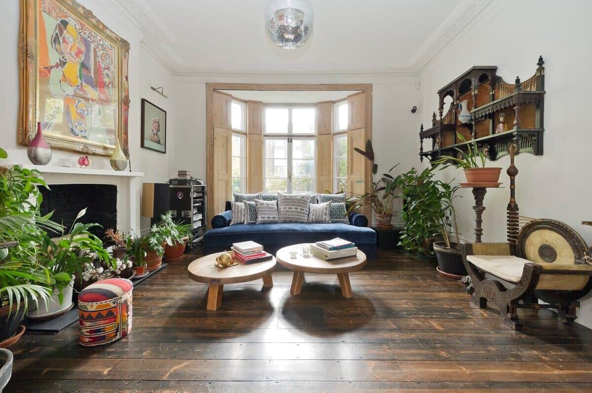 House (5 Bedrooms) | Interior