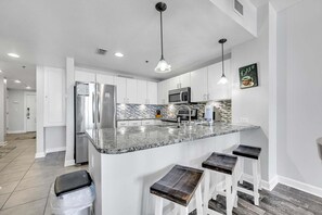 Private kitchen - Grand Panama 1-608 (Panama City Beach)