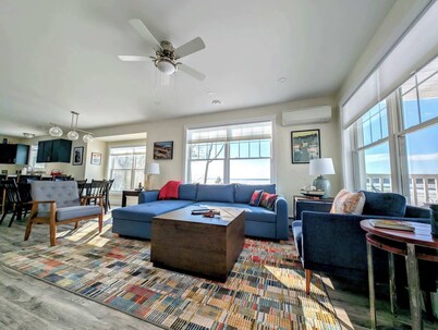 Beachfront House w/ Fire Pits & Private Access