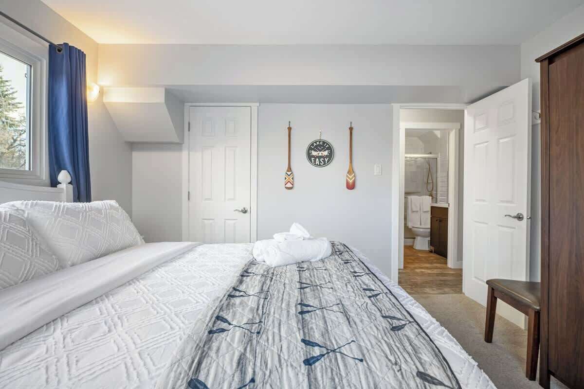 3 bedrooms, WiFi, bed sheets