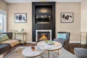 TV, fireplace, offices - The Trenta - 4BD 3BA 2 Kitchen Stunner (Calgary)