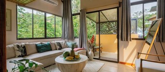 Cozy studio with WiFi and AC in nice Quepos
