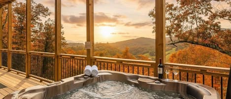 Tina de hidromasaje al aire libre