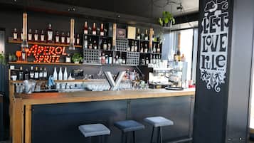 Bar (en la propiedad)