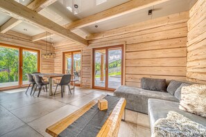 Smart TV, fireplace, video games