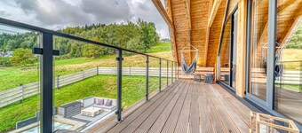 Lovely chalet with Jacuzzi in charming Zawoja