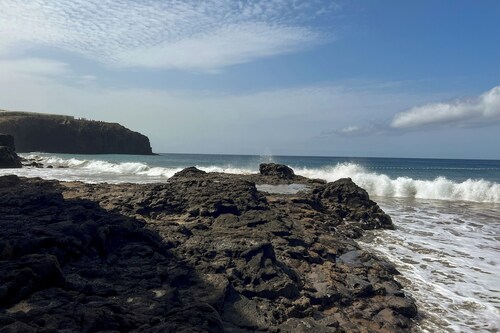 Home2Book Sunny Getaway & Pool in Gáldar