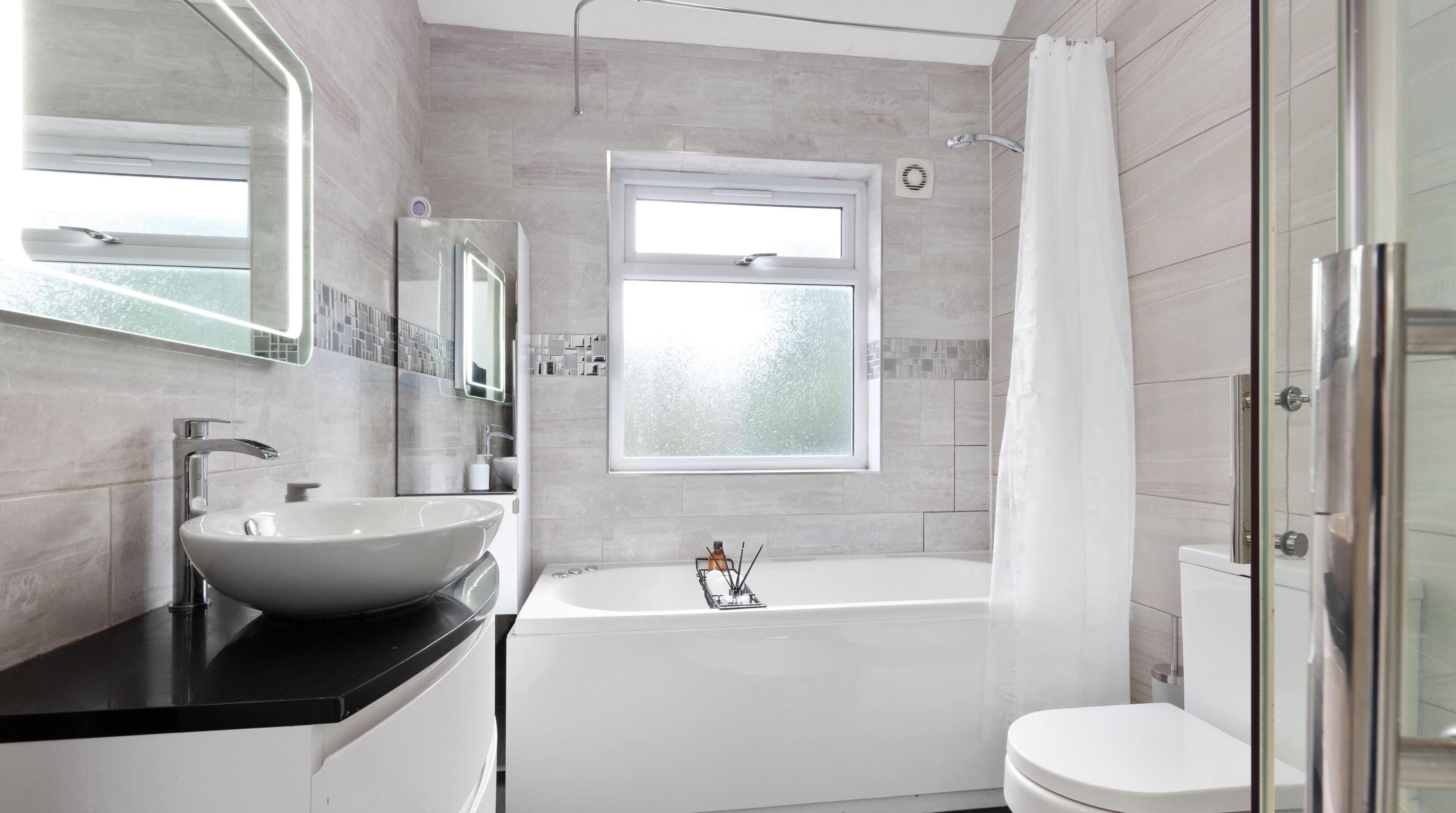 Shower, jetted bath, hair dryer, towels