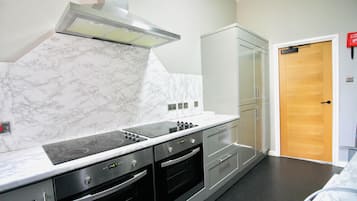 Microwave, freezer
