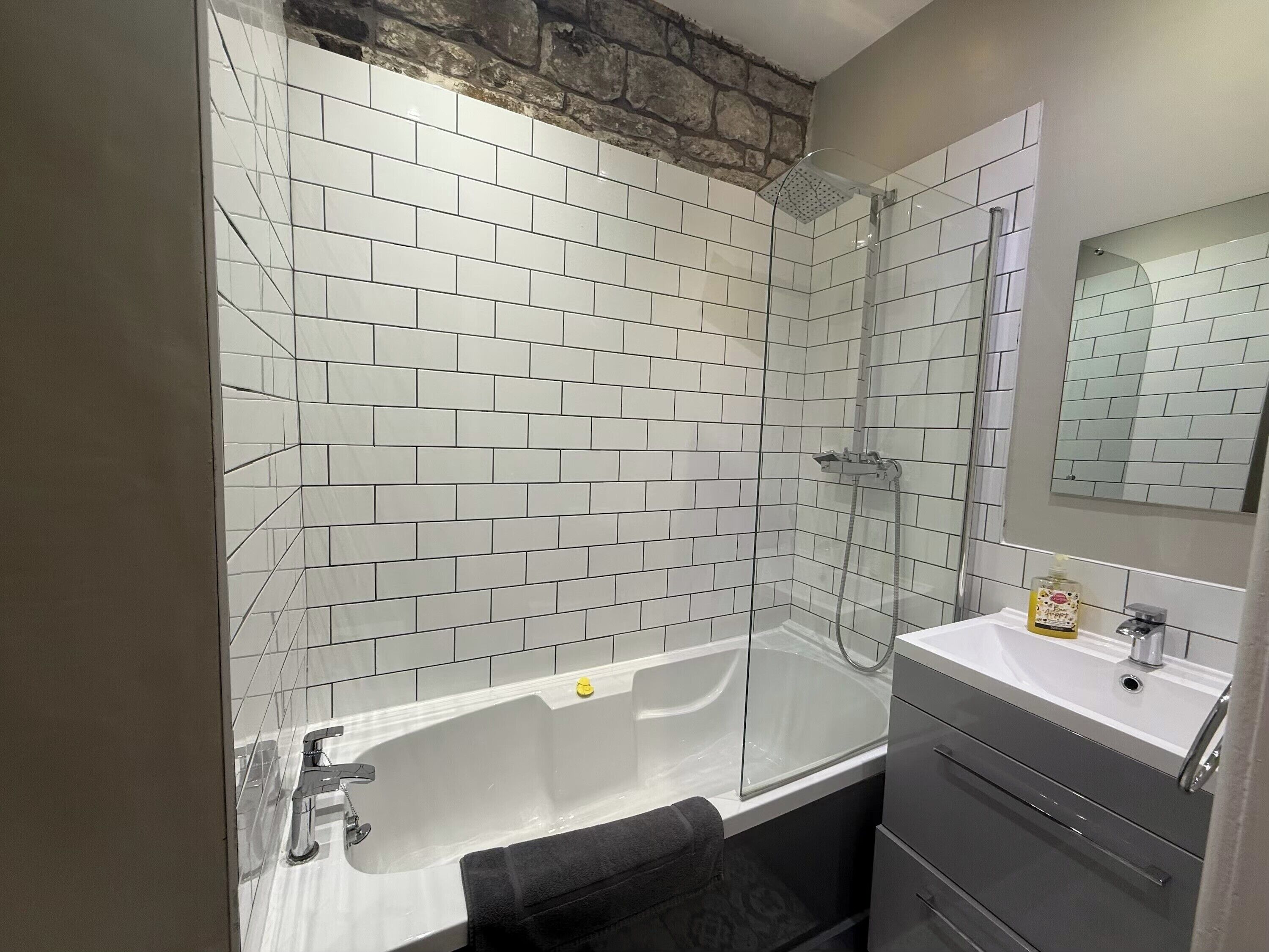 Cottage | Bathroom | Combined shower/tub, deep soaking tub, hair dryer, towels
