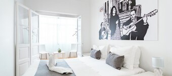 Divine House of Graça