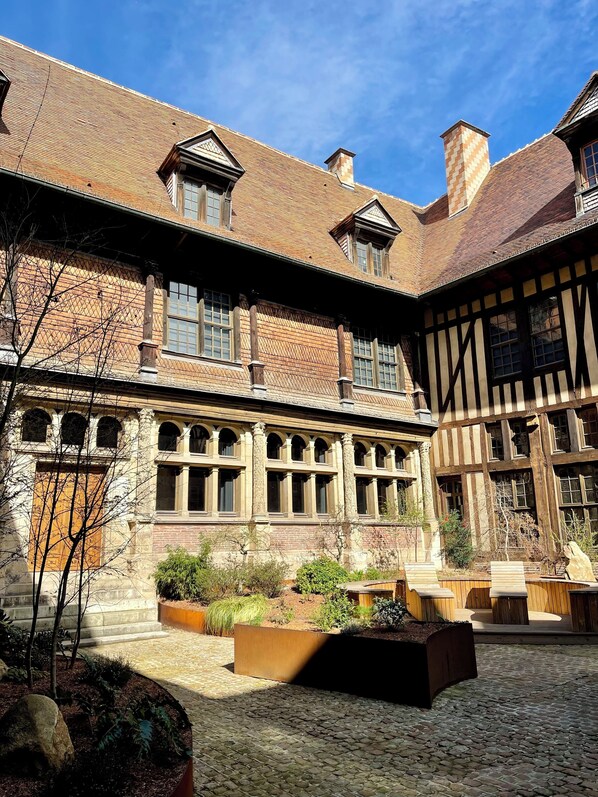 Exterior - Le Charmant Paillot Hyper centre classé (Troyes)