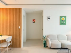 Interior - 854sqft Luxury 3B2B #Parking #WasherDryer #fitness #AC #Parking #Pet-friendly (Yongin-si)