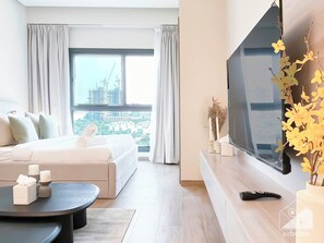 Apartment (0 Bedroom) | Interior - Rokane G25 Studio Modern Comfort With City Views (Dubai)