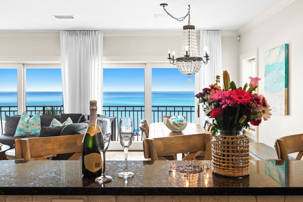 Dining - NEW Gulf Front with Heated Community Pool, Private Beach Access, Bikes and More (Inlet Beach)