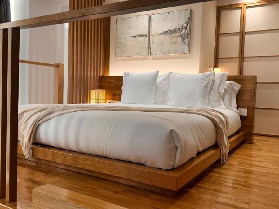 Studio Deluks | Ruang kerja ramah laptop, kedap suara, dan Wi-Fi gratis