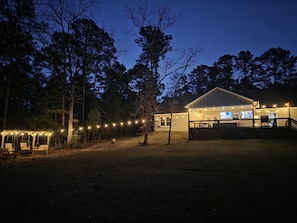 Exterior - Beautiful lake home in heart of Rayburn Country! (Brookeland)