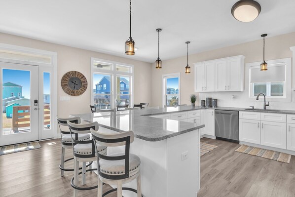 Fridge, microwave, oven, stovetop - Feels Like Home: Great Views and Easy Beach Access (Oak Island)