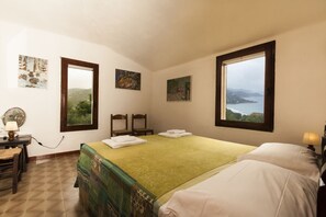 5 bedrooms, free WiFi, bed sheets