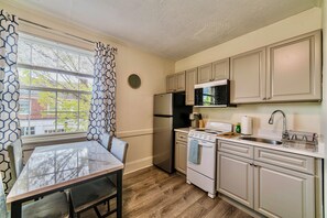 Micro-ondas, fogão, cooktop