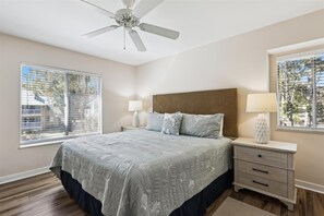 3 chambres, fer et planche à repasser, accès Internet, draps fournis