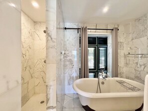 Shower, hair dryer, towels, toilet paper - Stunning, Gated Villa opposite the best beach in Barbados with its own pool (saint peters)