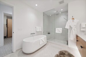 Shower - Frontgate 228 - 3 Bedroom Residence (Avon)