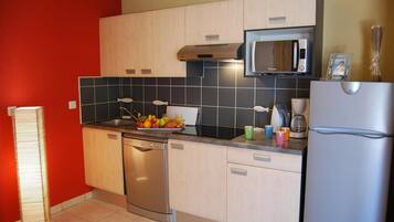 Microondas, lavavajillas