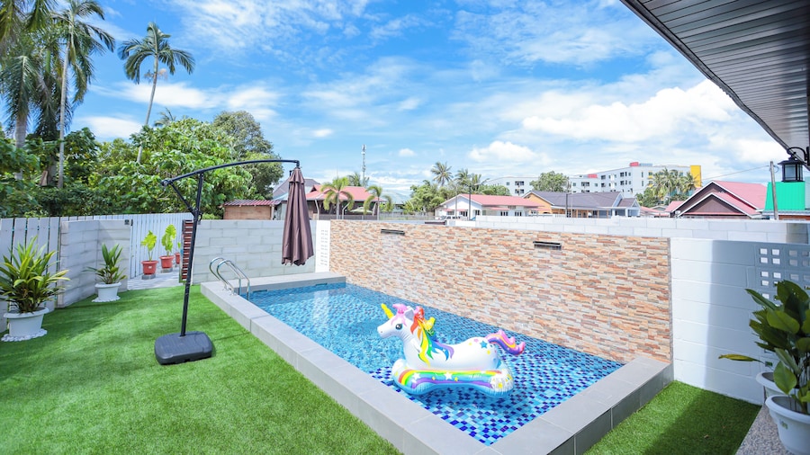 D' Village Cottage 2 – Private Pool Villas