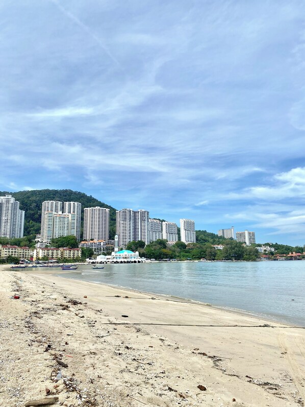 Beach nearby - Seahome Boutique Hotel (George Town)