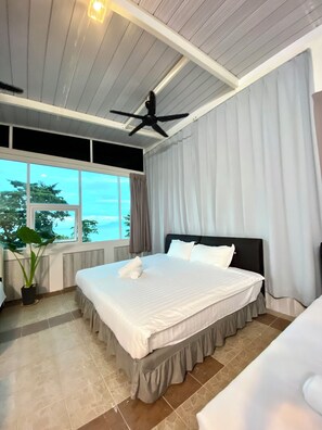 Family Quadruple Room, Partial Sea View | Room amenity - Seahome Boutique Hotel (George Town)