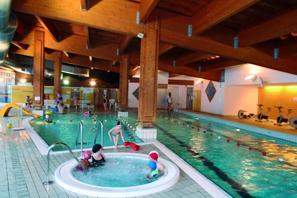 Indoor pool, a heated pool - Balcony, parking, tv, ski locker, 15m², Val Cenis (Val Cenis)