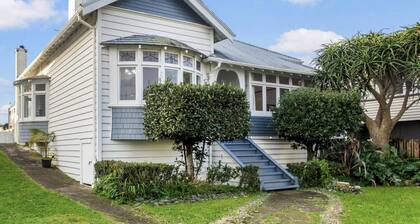 The Croft 4 BR Bungalow with Air-Con and Parking