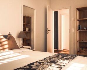 2 bedrooms, desk, free WiFi, bed sheets