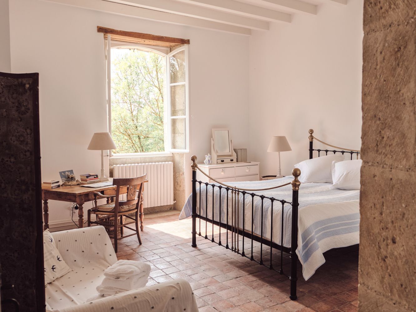 7 chambres, fer et planche à repasser, accès Internet, draps fournis