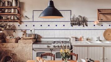 Lave-vaisselle, chaise haute